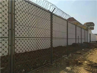 延吉世紀花園小區防攀爬圍墻護欄網