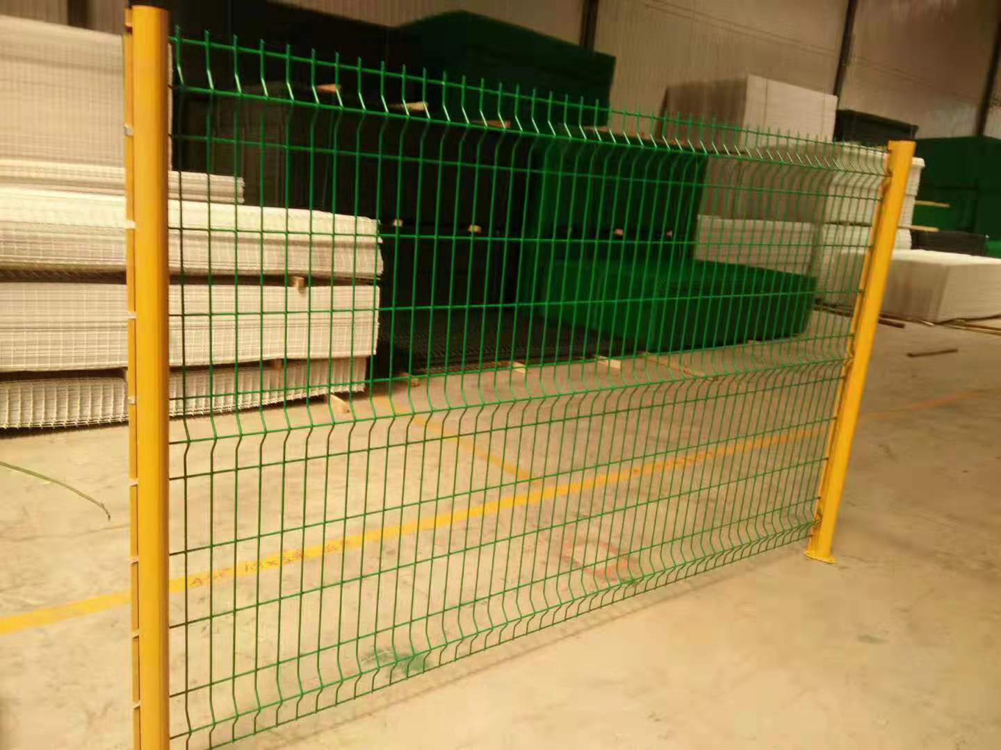 桃型柱護(hù)欄網(wǎng)圖片5