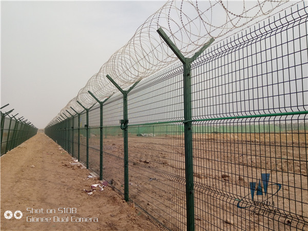 北京大興機場飛行區圍界鐵絲網圖片2