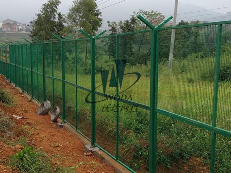 機(jī)場(chǎng)隔離柵圖片6